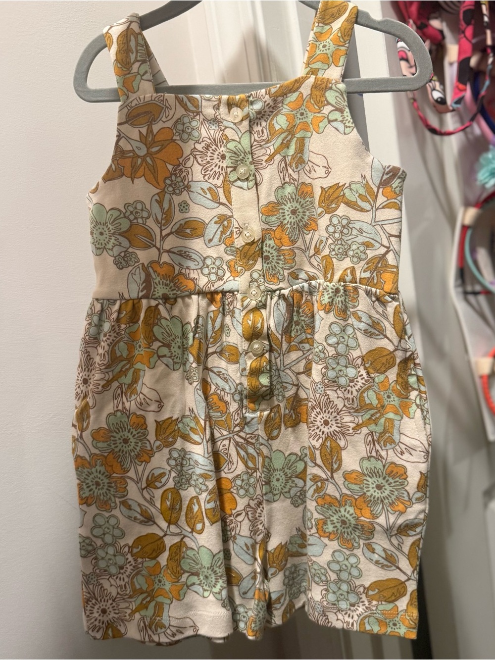kate quinn sleeveless gathered waist shortie in farm floral